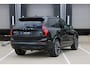 Volvo XC90 T8 Plug-in hybrid AWD Ultra Dark | | Demo Deal | Adaptieve Cruise Control met Pilot Assist | Harman Kardon audiosysteem | Elektrisch bedienbaar panoramisch schuif/-kanteldak | Elektrische voorstoelen met geheugen | Verwarmbare voorstoelen + stuurwiel | 360 Parkeercamera | Park Assist voor + achter | 4-Zone Climate Control | Head-Up Display | 21'' Lichtmetalen wielen |