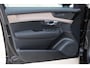 Volvo XC90 T8 Plug-in hybrid AWD Ultra Dark | | Demo Deal | Adaptieve Cruise Control met Pilot Assist | Harman Kardon audiosysteem | Elektrisch bedienbaar panoramisch schuif/-kanteldak | Elektrische voorstoelen met geheugen | Verwarmbare voorstoelen + stuurwiel | 360 Parkeercamera | Park Assist voor + achter | 4-Zone Climate Control | Head-Up Display | 21'' Lichtmetalen wielen |