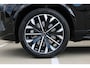 Volvo XC90 T8 Plug-in hybrid AWD Ultra Dark | | Demo Deal | Adaptieve Cruise Control met Pilot Assist | Harman Kardon audiosysteem | Elektrisch bedienbaar panoramisch schuif/-kanteldak | Elektrische voorstoelen met geheugen | Verwarmbare voorstoelen + stuurwiel | 360 Parkeercamera | Park Assist voor + achter | 4-Zone Climate Control | Head-Up Display | 21'' Lichtmetalen wielen |