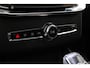 Volvo XC90 T8 Plug-in hybrid AWD Ultra Dark | | Demo Deal | Adaptieve Cruise Control met Pilot Assist | Harman Kardon audiosysteem | Elektrisch bedienbaar panoramisch schuif/-kanteldak | Elektrische voorstoelen met geheugen | Verwarmbare voorstoelen + stuurwiel | 360 Parkeercamera | Park Assist voor + achter | 4-Zone Climate Control | Head-Up Display | 21'' Lichtmetalen wielen |