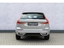 Volvo XC60 2.0 T6 Plug-in hybrid AWD Plus Dark | Long Range | Trekhaak | BLIS | Adaptieve Cruis Control | Schuif-/Kanteldak| 360° camera | Stoelverwarming Voor en Achter |