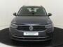 Volkswagen Tiguan 1.4 TSI eHybrid Life | SoH 94% | Trekhaak | Stoel- en stuurwielverwarming | Parkeerassistent | 3-zone airco | Navigatie | Adaptieve cruise control | Dodehoek detectie |