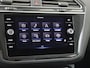 Volkswagen Tiguan 1.4 TSI eHybrid Life | SoH 94% | Trekhaak | Stoel- en stuurwielverwarming | Parkeerassistent | 3-zone airco | Navigatie | Adaptieve cruise control | Dodehoek detectie |