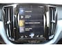 Volvo XC60 T5 250pk Geartronic Momentum | Trekhaak | PANO | 360 Camera | Stuur- en stoelverwarming | Elektr. achterklep | Virtual Cockpit | Keyless | Cruise
