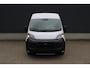 Peugeot Boxer 2.2 HDi 140PK L2H2 3,5T I Zwaar | Trekhaak 3.000KG Trekgewicht I Pack Techno I Verzwaarde vering I Navigatie