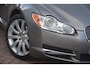 Jaguar XF 4.2 V8 Premium Luxury | Navigatie | Camera | Keyless | Xenon | Cruise-control | Clima | Leer | Memory seats | NL auto!! | Keurige XF en keurig onderhouden!!