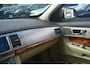 Jaguar XF 4.2 V8 Premium Luxury | Navigatie | Camera | Keyless | Xenon | Cruise-control | Clima | Leer | Memory seats | NL auto!! | Keurige XF en keurig onderhouden!!