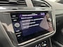 Volkswagen Tiguan 1.5 eHybrid R-Line | Dolphin Grey | Trekhaak | Panoramadak