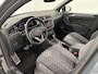 Volkswagen Tiguan 1.5 eHybrid R-Line | Dolphin Grey | Trekhaak | Panoramadak