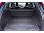 Volvo XC60 2.4 D5 AWD R-Design | ACC | BLIS | Stoelverwarming | 5 Cilinder | Getint Glas