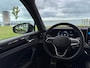 Volkswagen Tiguan 1.5 e-Hybrid R-Line Black / 20 inch / 5jr Garantie / el.trekhaak / el klep