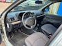Renault Clio 1.2 Authentique Basis. Airco! Nieuwe APK!