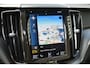Volvo XC60 T8 AWD Polestar Engineered | Bowers & Wilkins Premium Audio | Head Up Display | 22 inch Polestar lichtmetalen velgen | Standkachel | 360 Graden Camera | Elektrisch verstelbare voorstoelen met memory | BLIS | Adaptieve Cruise Control
