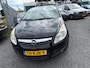 Opel Corsa 1.4-16V Business lees advertentie!