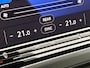 Volkswagen Multivan 1.4 TSI 218pk DSG eHybrid PHEV L2 Life | Lederen bekleding | 7-zits vis-a-vis incl. tafel | Elek. schuifdeuren en achterklep | Trekhaak | ACC | Navigatie |Camera | Keyless | Alarm