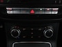 Mercedes-Benz B-klasse 200 AMG Line | WhiteArt Edition | Panoramadak | Stoelverwarming | Carplay | Camera | Harman/Kardon | Leder/Alcantara | Navigatie | Sfeerverlichting | Full LED | Side Assist | 18'' | Park Assist