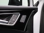Audi Q4 e-tron 40 Edition 63 kWh l Adaptive cruise control l Geheugen best. stoel l Navigatie l SONOS Premium l Warmtepomp l Climate control l 360 graden camera l Dodehoekdetectie l Head-up display l Matrix-ledkoplampen l Trekhaak l Stoelverwarming l Optiekpakket zwart plus
