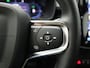 Volvo XC40 Recharge Core 70 kWh | Trekhaak inklapbaar | Achteruitrij Camera | Climate Control | Stoelverwarming | 19" lichtmetalen velgen |