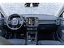 Volvo XC40 T2 Momentum Core | Navigatie | Cruise Control | Trekhaak | LED Koplampen | DAB | Apple CarPlay & Android Auto | Volvo On Call | 1600kg Trekgewicht | 17" LM