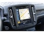 Volvo XC40 T2 Momentum Core | Navigatie | Cruise Control | Trekhaak | LED Koplampen | DAB | Apple CarPlay & Android Auto | Volvo On Call | 1600kg Trekgewicht | 17" LM