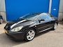 Peugeot 307 CC 2.0-16V. Airco ! Carplay ! Lederenbekleding !