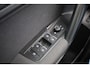 Volkswagen Tiguan Allspace 1.5 TSI Life 7p. 150PK / 110kW DSG, Elektrische achterklep, wegklapbare trekhaak, 7 zitplaatsen, vierseizoenen banden, verwarmbare voorstoelen, verwarmbaar multifunctioneel lederen stuurwiel, discover media, adaptieve cruise control (acc), lane assist, light assist, licht- en regensensor, 3-zone climatronic