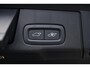 Volvo XC60 T6 Recharge AWD Plus Dark | Longe Range | Stoelverwarming | Trekhaak | Panoramadak | Leder | 360° Camera | BLIS | Pilot Assist | Keyless