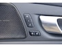 Volvo XC60 T6 Recharge AWD Plus Dark | Longe Range | Stoelverwarming | Trekhaak | Panoramadak | Leder | 360° Camera | BLIS | Pilot Assist | Keyless