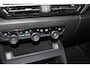 Citroën C4 1.2-130pk 'Iconic' AUTOMAAT ! Gun u het comfort en gemak van een automaat ! Autm. airco, Navigatie, Cruise Control, Climate Control dual, Lane assist, Stoelverwarming, Camera, Apple CarPlay/Android auto etc.