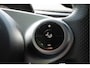 smart EQ ForFour Comfort 18 kWh SOH 96% Stoelverwarming/ Cruise control/ Climate control/ Lmv/ Navigatie Apps/ Carplay/ Pdc