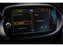 smart EQ ForFour Comfort 18 kWh SOH 96% Stoelverwarming/ Cruise control/ Climate control/ Lmv/ Navigatie Apps/ Carplay/ Pdc