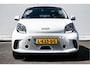 smart EQ ForFour Comfort 18 kWh SOH 96% Stoelverwarming/ Cruise control/ Climate control/ Lmv/ Navigatie Apps/ Carplay/ Pdc
