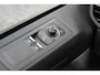 Ford E-Transit Custom 340 L2H1 Limited 71 kWh 218pk | 2x Schuif | DDS LED | 360 Camera | B&O | ACC | Navi | Verwarmd stuurwiel | Elek trekhaak | AGR-stoel | Rijklaar