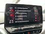 Volkswagen ID.4 Pro 77 kWh / AUTOMAAT/ SOH 91%/ ADAPTIVE CRUISE/ PARK.SENSOREN V+A/ CAMERA/ TREKHAAK/ APP-CONNECT/ STOELVERWARMING/ DIGITAL DASH/ RIJ-MODI/ NAVI/ DAB/ CLIMA/ LED/ 20'' LMV