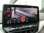 Volkswagen ID.4 Pro 77 kWh / AUTOMAAT/ SOH 91%/ ADAPTIVE CRUISE/ PARK.SENSOREN V+A/ CAMERA/ TREKHAAK/ APP-CONNECT/ STOELVERWARMING/ DIGITAL DASH/ RIJ-MODI/ NAVI/ DAB/ CLIMA/ LED/ 20'' LMV