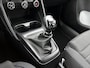 Citroën C3 Business 100pk | DEMO | Navigatie | Airco | Cruise Control | Parkeersensoren | Led koplampen | Apple Carplay / Android Auto | Bluetooth | DAB+ radio | Comfortstoelen | Elektrisch inklapbare spiegels | Draadloze telefoonlader | Regensensor | Multifunctioneel stuurwiel |