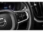 Volvo XC60 2.0 T6 Recharge AWD R-Design | Plug-in Hybrid (PHEV) | Achteruitrijcamera | Stoelverwarming | Navigatie | Apple Carplay | Android Auto | Sportstoelen | Panoramadak | Keyless Entry | BLIS | Cruise Control Adaptief