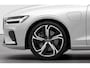 Volvo V60 T8 455PK Automaat AWD Ultra Perform. Ed. Dark Polestar Optimalisatie / Glossy black Logo voor en achterzijde / Long Range / 360 Camera / Harman Kardon audio / Head-up display / Panorama dak / Apple carplay / Android auto /