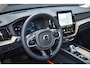 Volvo XC60 2.0 T6 Plug-in hybrid AWD Ultra Dark Panorama/schuifdak | 360 camera | Allseason banden | HarmanKardon Premium Audio | BLIS | Elektrische stoelen met geheugen functie | Semi-elektrische trekhaak