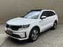 Kia Sorento 1.6 T-GDI Plug-in Hybrid 4WD DynamicPlusLine | 7-persoons | Panoramadak | Lederen bekleding | Camera | Trekhaak afneembaar | Navigatie | Apple CarPlay / Android Auto | Bose audio | Adaptieve cruise | Lane assist | LED | DAB | Dealeronderhouden