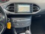 Peugeot 308 1.2 PureTech | Executive 5-Drs | Pano | Navi