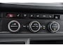 Volkswagen Crafter 35 2.0 TDI L3H3 DC Black Edition Adaptieve Cruise, Camera, Carplay, 177pk, LED, Automaat, Clima, Stoelverwarming, Trekhaak, Dodehoek, Uniek!