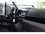 Volkswagen Crafter 35 2.0 TDI L3H3 DC Black Edition Adaptieve Cruise, Camera, Carplay, 177pk, LED, Automaat, Clima, Stoelverwarming, Trekhaak, Dodehoek, Uniek!