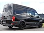 Volkswagen Crafter 35 2.0 TDI L3H3 DC Black Edition Adaptieve Cruise, Camera, Carplay, 177pk, LED, Automaat, Clima, Stoelverwarming, Trekhaak, Dodehoek, Uniek!