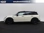MINI Clubman 1.5 Cooper Business Edition Aut. | Panorama | Sportstoelen | Harman-Kardon | Engelse Achterlichten | Historie |