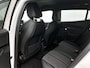 Peugeot e-2008 EV GT 50 kWh 136pk Automaat | 1ste Eigenaar | Stoelverwarming | Navigatie | Climate Control | Cruise Control | Camera | 17"LMV | Dodehoekdetectie | Apple Carplay/Android Auto