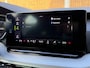 Skoda Octavia Combi 1.0 e-TSI Sport Business Automaat | Trekhaak uitklapbaar | LED koplampen | Apple CarPlay/Android Auto | Climate & cruise control | Rijstrooksensor | Getint glas | Sportstoelen | Sfeerverlichting | Parkeersensoren voor en achter
