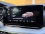Skoda Octavia Combi 1.0 e-TSI Sport Business Automaat | Trekhaak uitklapbaar | LED koplampen | Apple CarPlay/Android Auto | Climate & cruise control | Rijstrooksensor | Getint glas | Sportstoelen | Sfeerverlichting | Parkeersensoren voor en achter