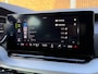Skoda Octavia Combi 1.0 e-TSI Sport Business Automaat | Trekhaak uitklapbaar | LED koplampen | Apple CarPlay/Android Auto | Climate & cruise control | Rijstrooksensor | Getint glas | Sportstoelen | Sfeerverlichting | Parkeersensoren voor en achter