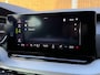 Skoda Octavia Combi 1.0 e-TSI Sport Business Automaat | Trekhaak uitklapbaar | LED koplampen | Apple CarPlay/Android Auto | Climate & cruise control | Rijstrooksensor | Getint glas | Sportstoelen | Sfeerverlichting | Parkeersensoren voor en achter